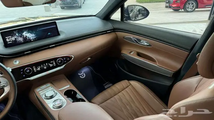 2022 جنيسس جي في 70 GENESIS GV70 12