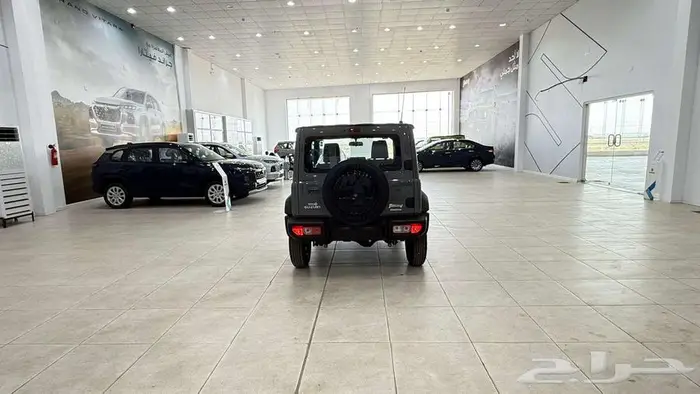 سوزوكى جمنى 3 ابواب قير اتوماتيك 2026 10