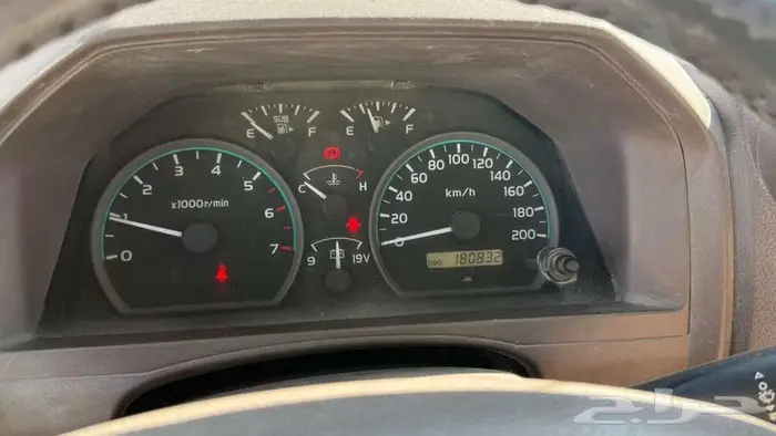 جيب تويوتا بكب 2012 1