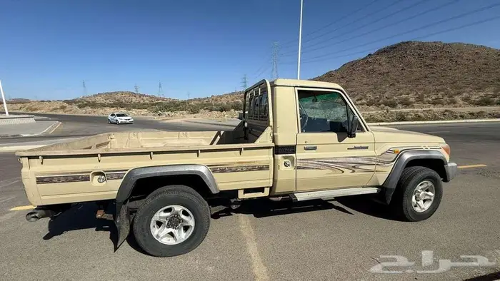 جيب تويوتا بكب 2012 5