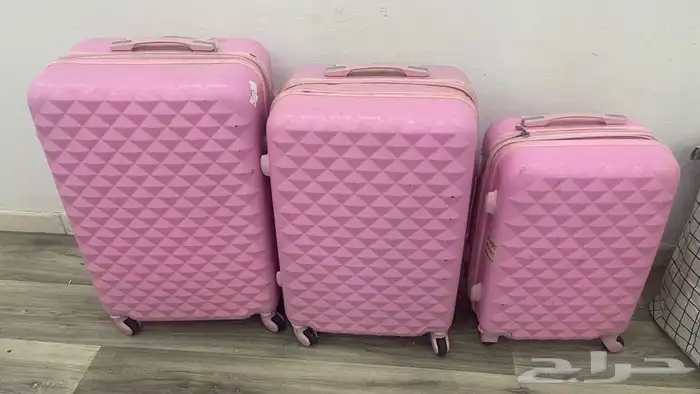 شنط سفر طقم ثلاث قطع مستعمل 1