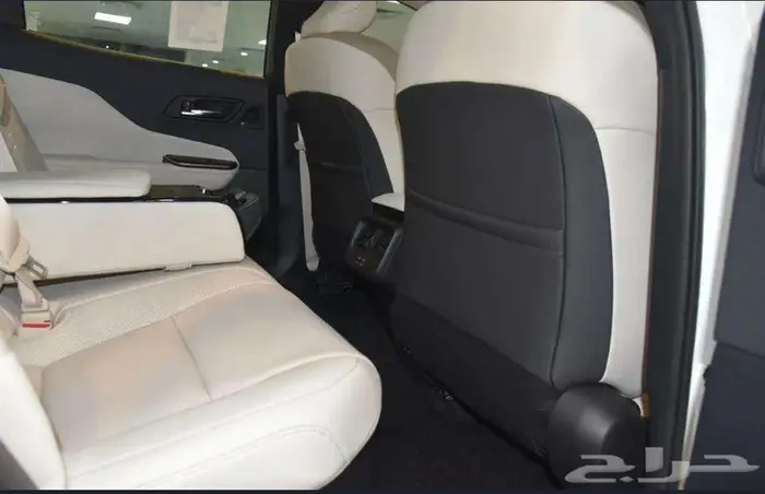 تويوتا كراون 2.5 هايبرد 2026 بالنقد والتقسيط اقل ربح 3