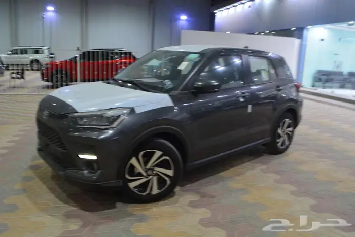 تويوتا رايز ليمتد 2026 فضى وأبيض 5