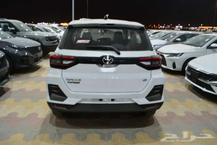 تويوتا رايز ليمتد 2026 فضى وأبيض 11