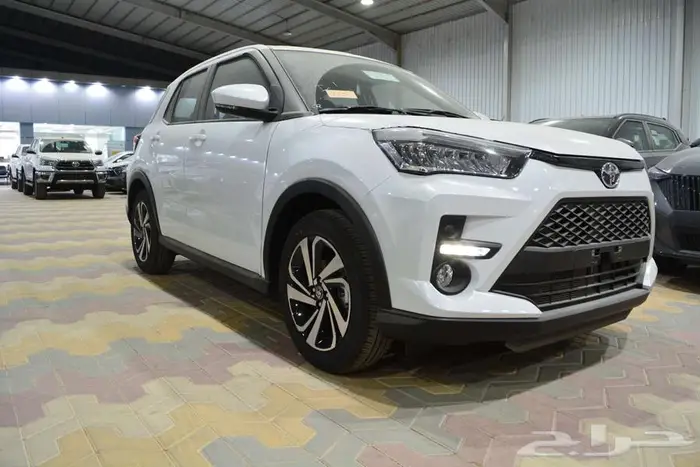 تويوتا رايز ليمتد 2026 فضى وأبيض 6