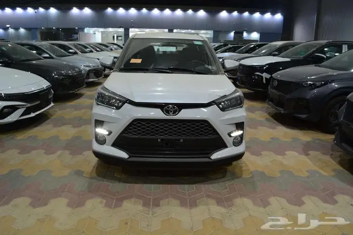 تويوتا رايز ليمتد 2026 فضى وأبيض 1