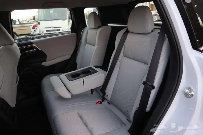 ميتسوبيشي اوتلاندر 2025 فل كامل وستاندر مبيعات بنوك واقساط 9