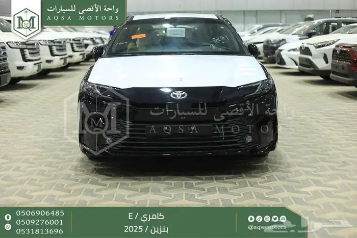 تويوتا كامري E ستاندر اسود بنزين 2025 خصم خاص 0