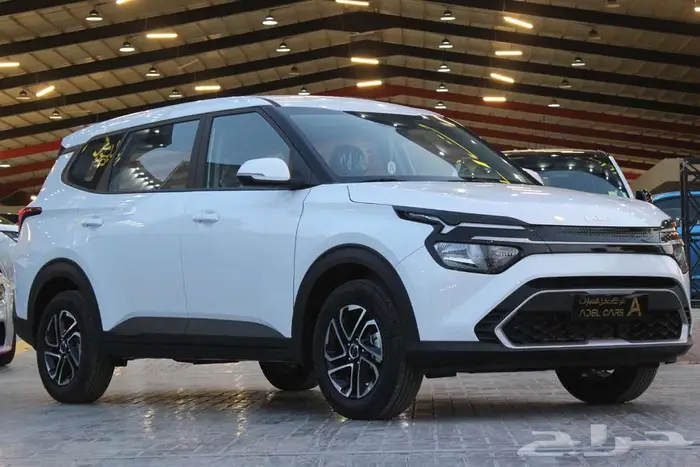 ارخص سيارة عائلية 7 مقاعد كيا - كارينز - نص فل - 2025 1