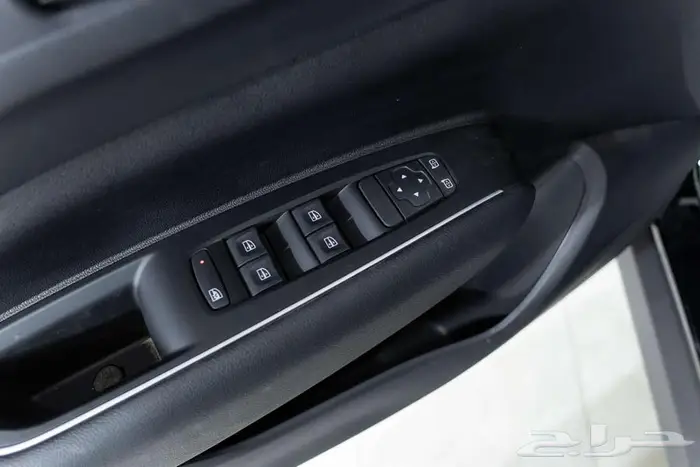 رينو كوليوس 2025 E صيانة و هدايا مجانية 13