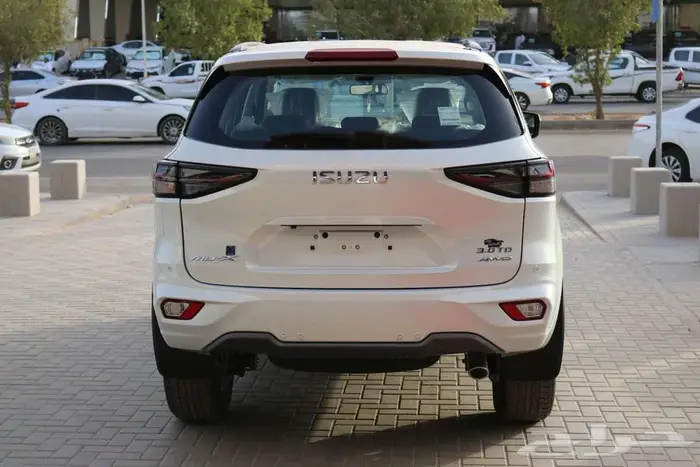 ايسوزو MUX موديل 2025 اقساط - كاش 1