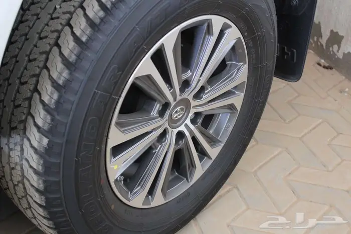 هايلكس غمارتين موديل السيارة 2025 4