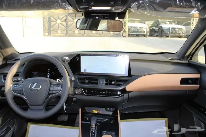 لكزس - UX 300 - CH - فل كامل - خليجي - 2025 23