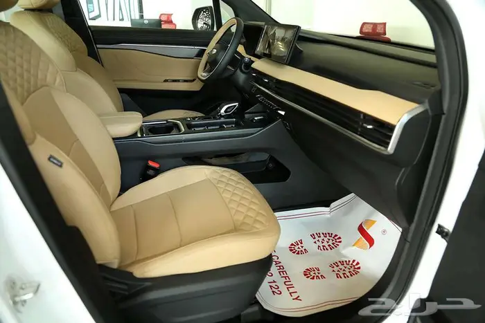 رحلتك تبدأ مع سيارة تجمع بين القوة والفخامة أوكافانجو2025 GK 14