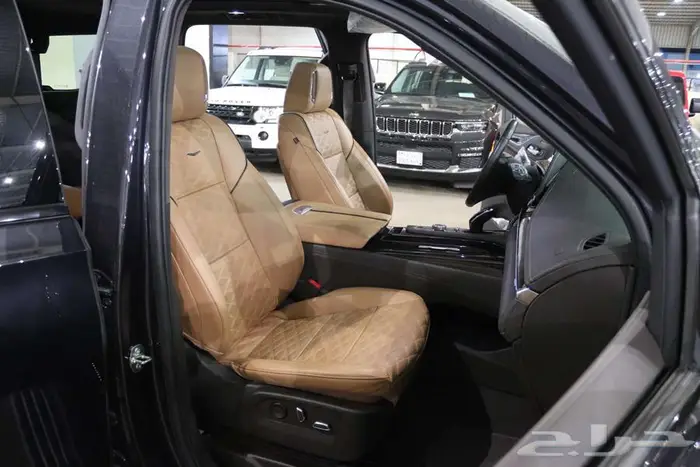 كاديلاك اسكاليد 2023 سبورت 18