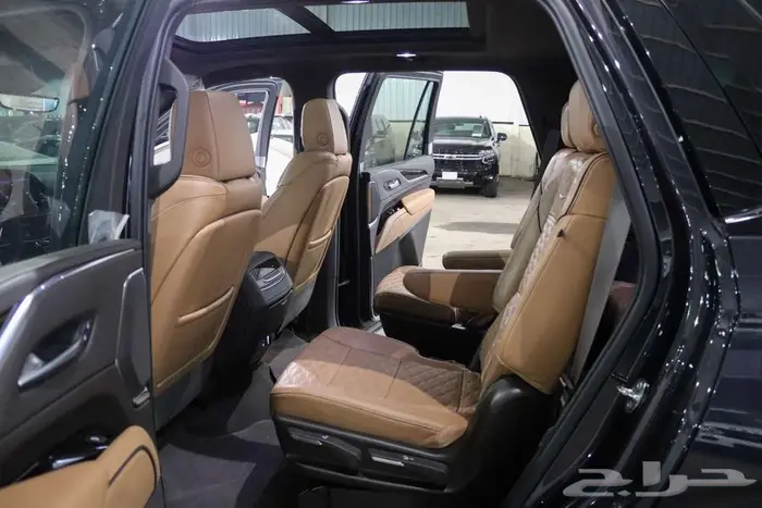 كاديلاك اسكاليد 2023 سبورت 13