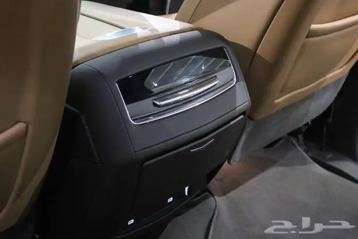 كاديلاك اسكاليد 2023 سبورت 15