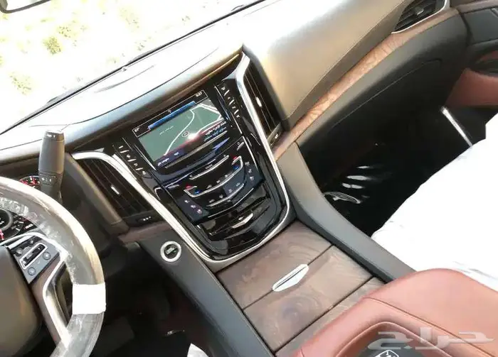 كاديلاك اسكاليد 2020 فل كامل قصير ممشي 34 ألف قليل مخزنة 43