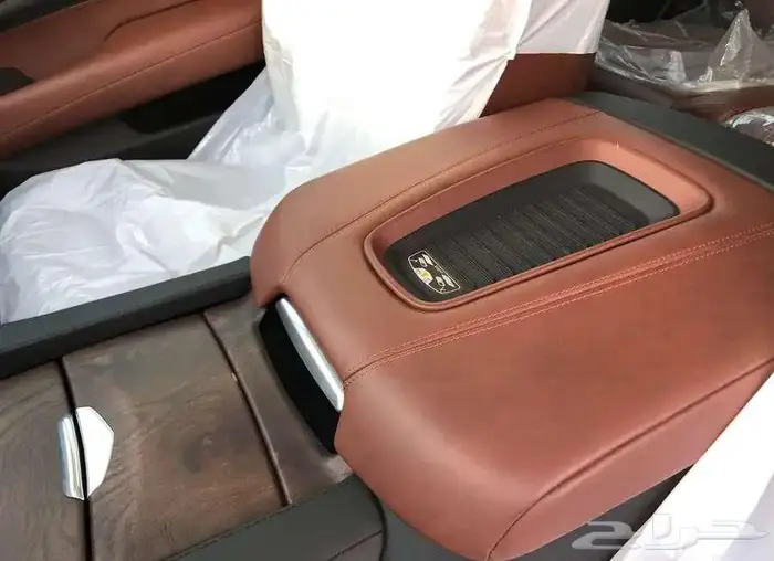 كاديلاك اسكاليد 2020 فل كامل قصير ممشي 34 ألف قليل مخزنة 14