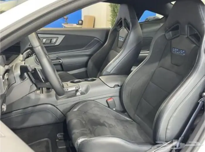 موستنج Dark Horse اصفار 6