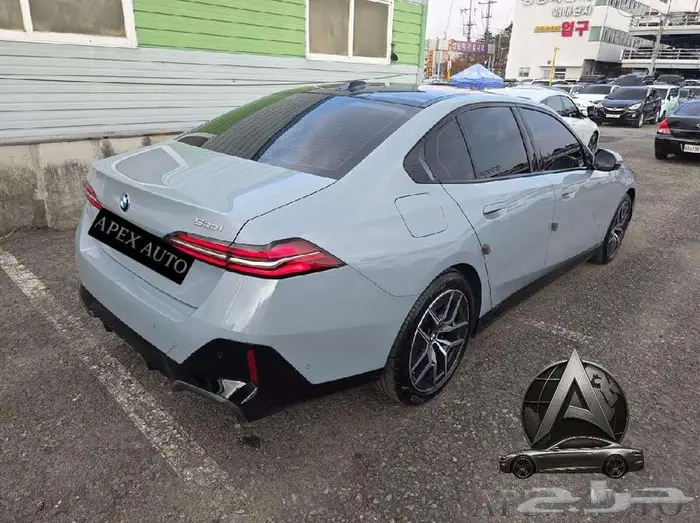 BMW 520i mkit Sport 2025 مملوكه ل للشركه 5