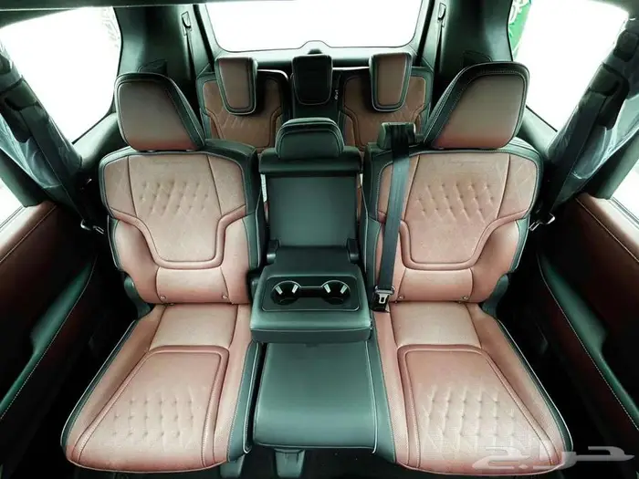 انفينتي QX80 اوتو جراف 2025 فاخره بسعر مغري 25