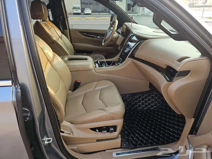 كاديلاك اسكاليد بلاتينيوم قصيرة 2020 - الخبر 23