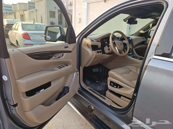 كاديلاك اسكاليد بلاتينيوم قصيرة 2020 - الخبر 20