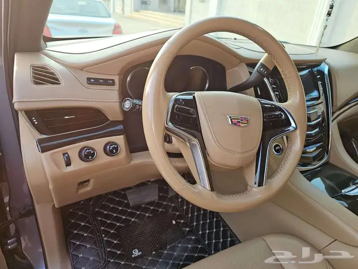 كاديلاك اسكاليد بلاتينيوم قصيرة 2020 - الخبر 12