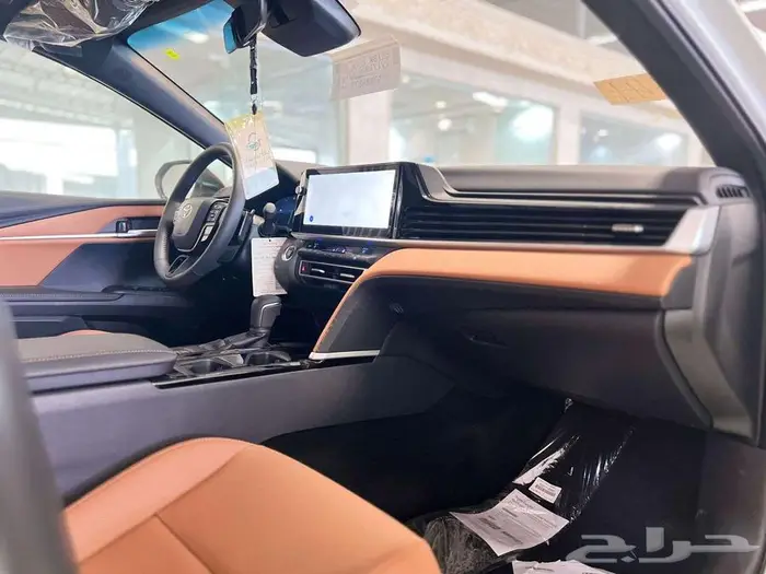 تويوتا كامري قراند ابيض سعودي موديل 2025 كاش واقساط اقل سعر 7