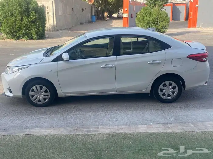 تويوتا يارس 2021 Y استخدام شخصي للبيع 11