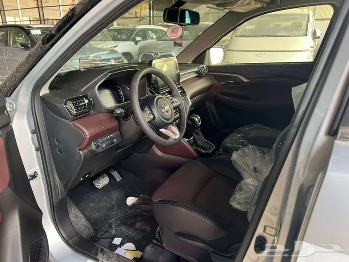 تويوتا - اوربان كروزر - 2026 - فل كامل - سعودي 9