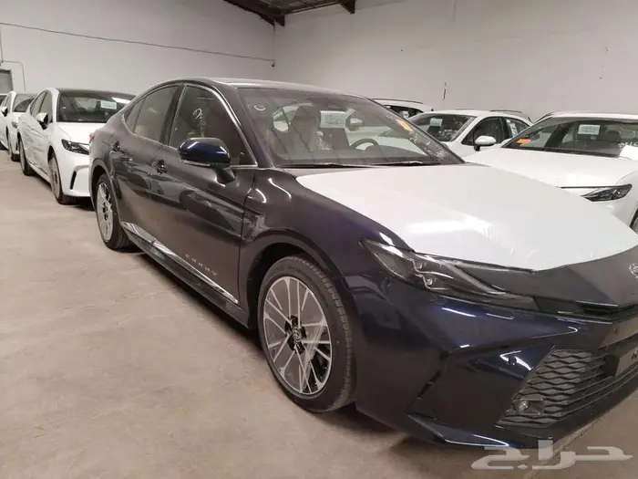 كامري جراندي 2.5 سيدان بنزين اوتوماتيك (أزرق غامق  2025) 0