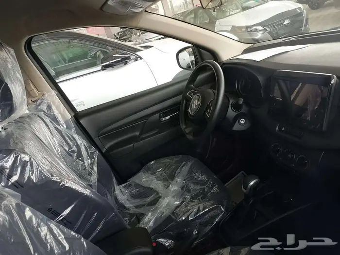 سوزوكى ارتيجا ستاندر وفل كامل 2025 8