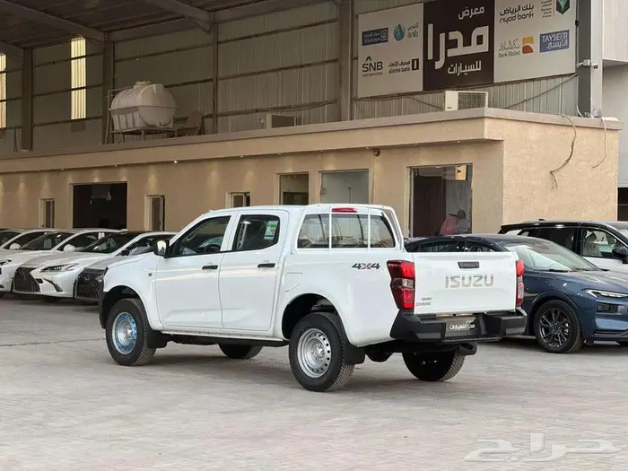 ايسوزو D MAX غمارتين دبل 2026 زجاج كهرباء بريمي كاش واقساط 2