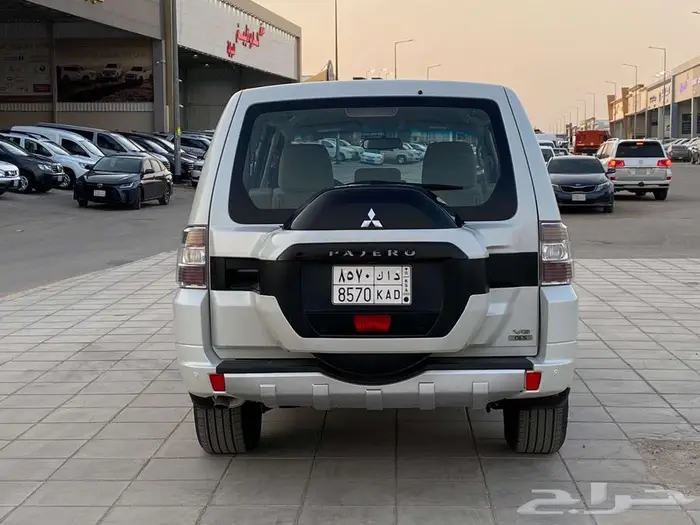 ميتسوبيشي باجيرو 2017 4