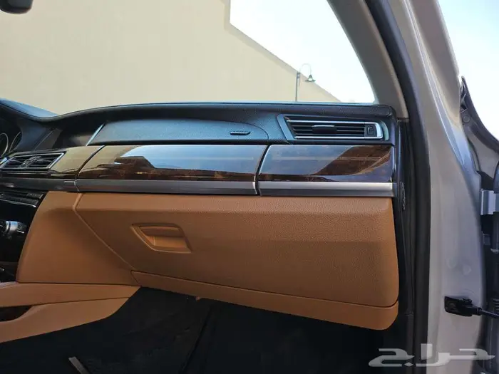 بي ام دبليو نظيف جدا مصين جاهز و السعر مناسب 2