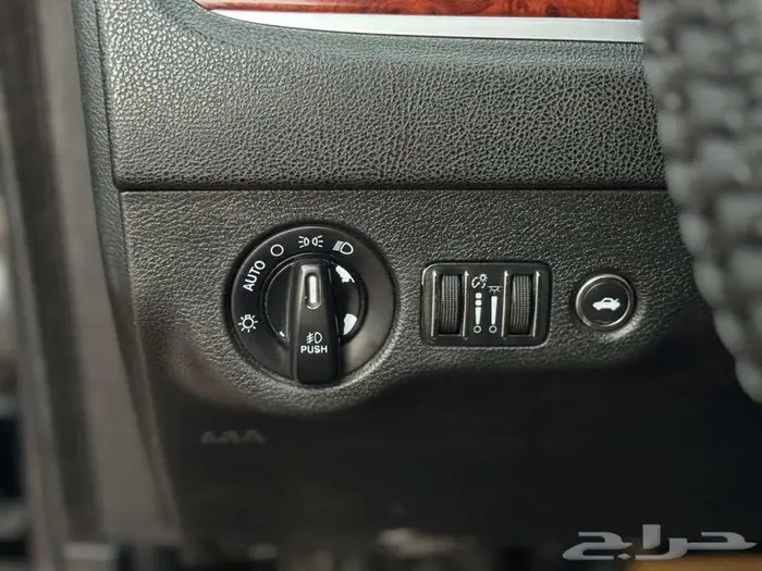 كرايزلر C300 موديل 2013 مرهم 2020 دخول ذكي ( ماشيه 267 ميل) 15