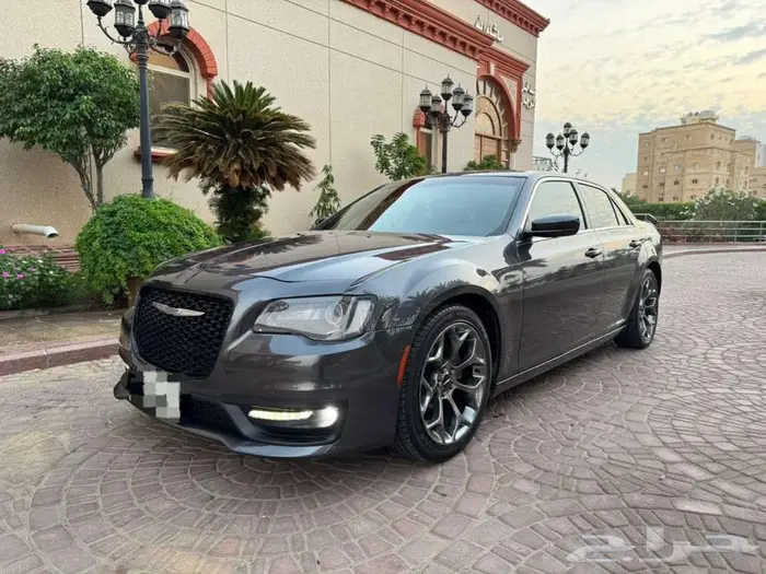 كرايزلر C300 موديل 2013 مرهم 2020 دخول ذكي ( ماشيه 267 ميل) 2