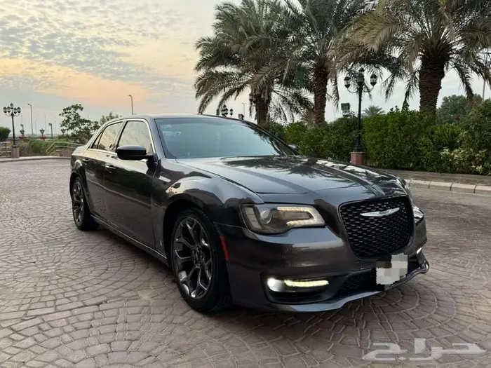 كرايزلر C300 موديل 2013 مرهم 2020 دخول ذكي ( ماشيه 267 ميل) 3