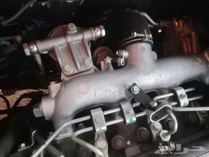 باص متسوبيشي مخزن 15