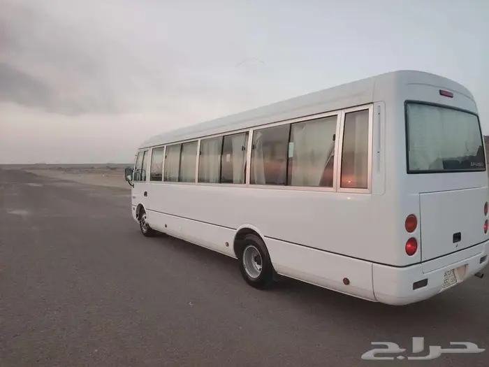 باص متسوبيشي مخزن 1