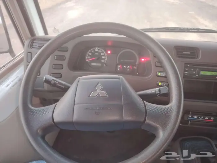 باص متسوبيشي مخزن 21