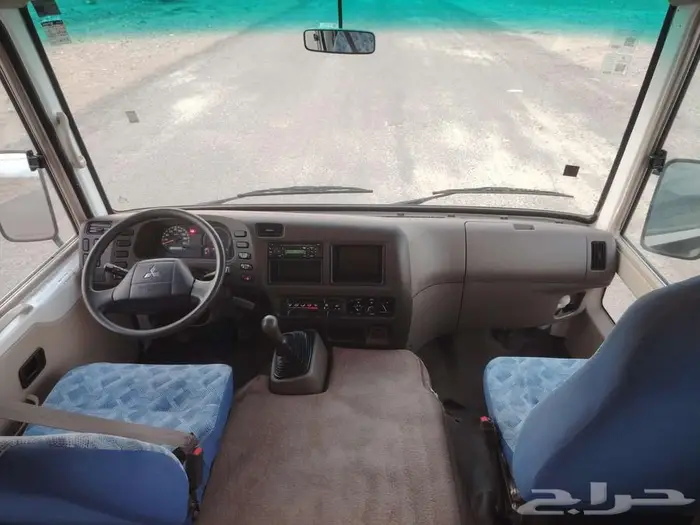 باص متسوبيشي مخزن 22