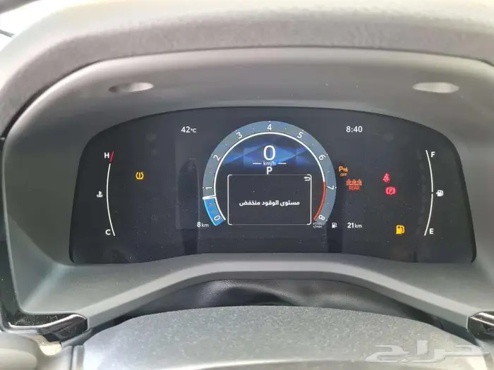 تويوتا كامري LE بنزين فتحة بصمة 2025 5