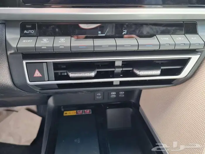 تويوتا كامري LE بنزين فتحة بصمة 2025 2