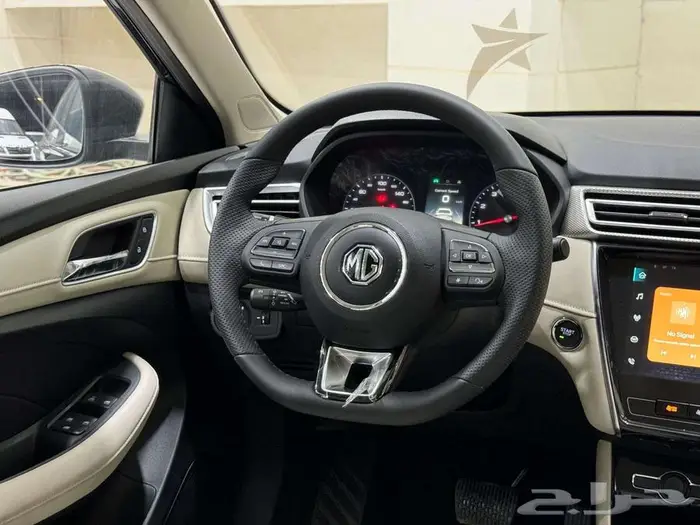 ام جي 5 MG ستاندرد موديل 2025 كاش و تقسيط 9