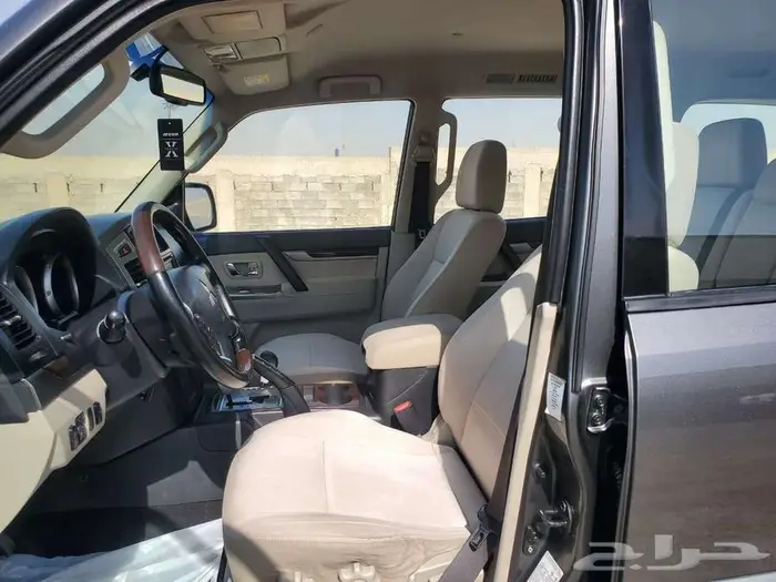 متسوبيشي باجيرو 2016 11