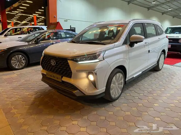 تويوتا فيلوز GLX 2025 أصفار شاشه كاميرا عبداللطيف جميل.. 2