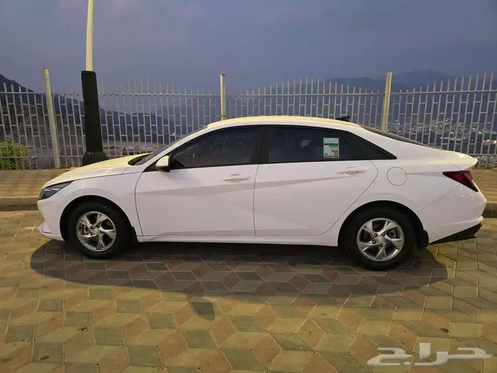 للبيع النترا 2022 مكينة 1600 بدي بلد شرط 1